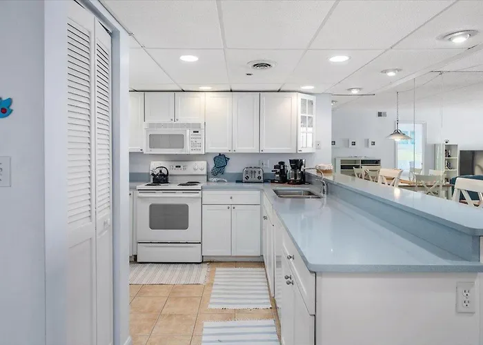 Holiday home Rainbow - Oceanfront 2 Bedroom With Outdoor Pool Ocean City