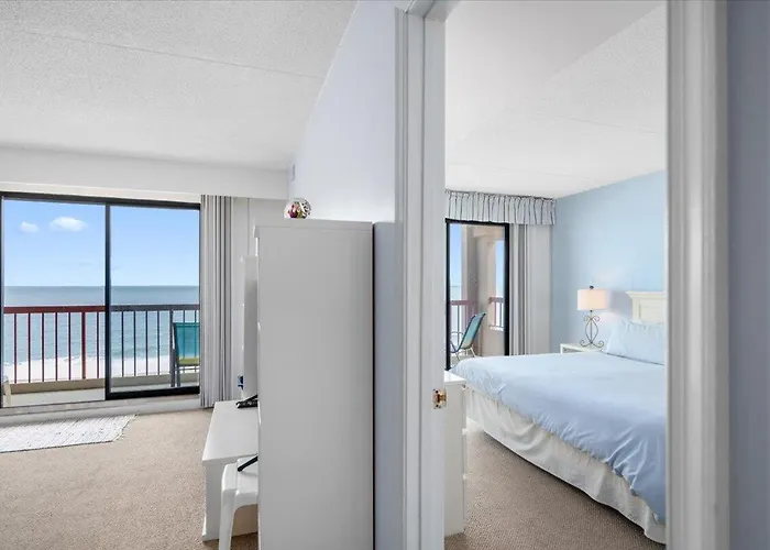 Holiday home Rainbow - Oceanfront 2 Bedroom With Outdoor Pool *