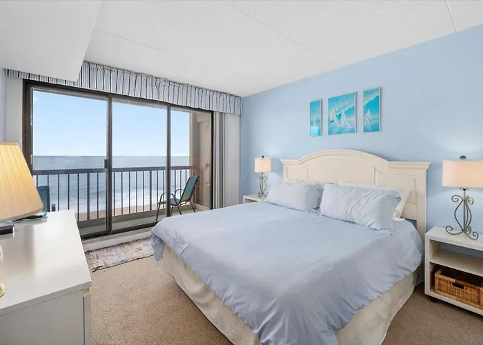 Rainbow - Oceanfront 2 Bedroom With Outdoor Pool *