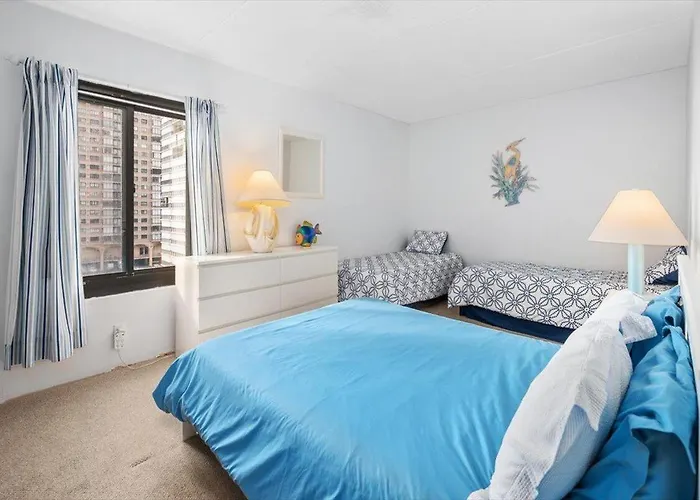 Rainbow - Oceanfront 2 Bedroom With Outdoor Pool *