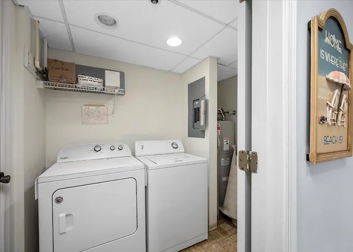 Holiday home Rainbow - Oceanfront 2 Bedroom With Outdoor Pool Ocean City